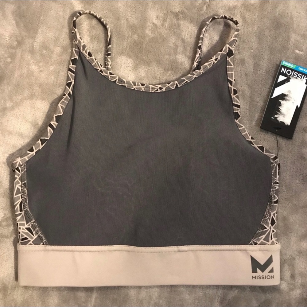 NWT Mission VaporActive Medium Impact Sports Bra